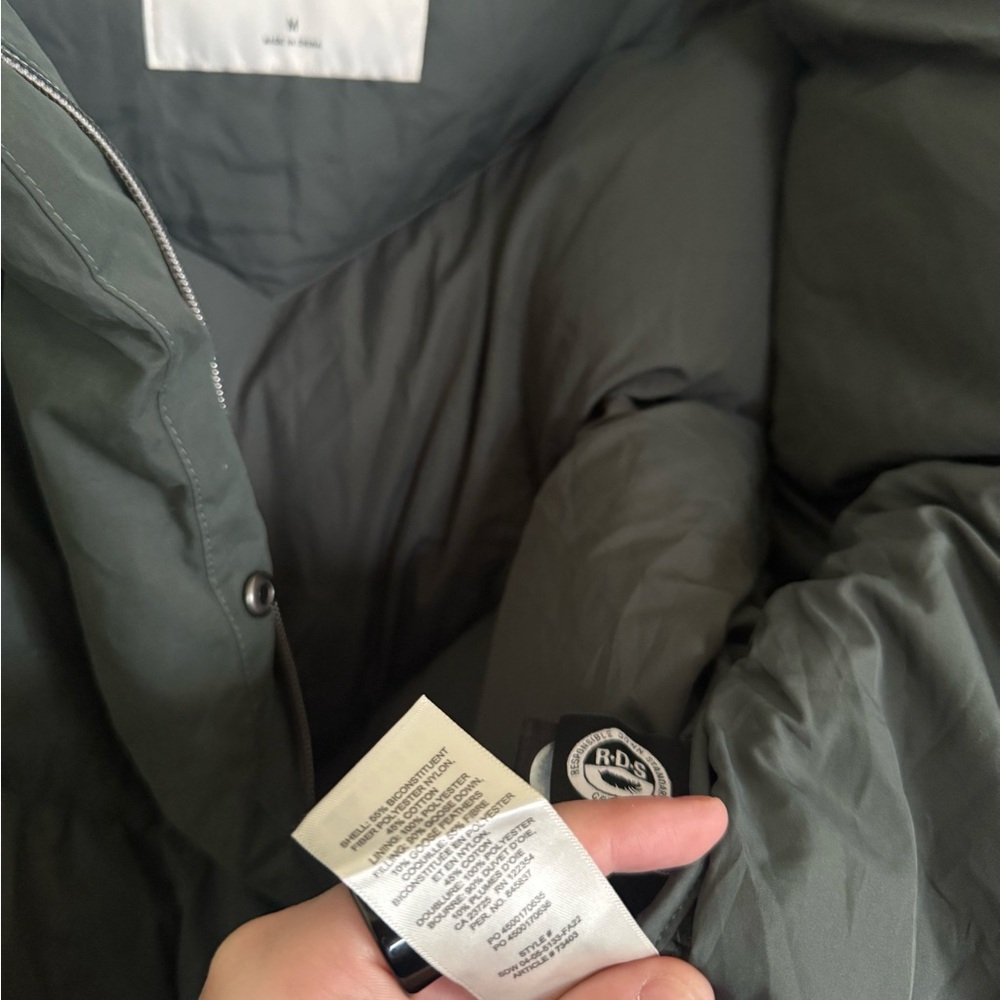 Aritzia Wilfred The Cloud Puff Jacket in Green - Picture 3 of 9